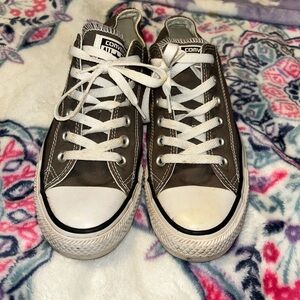 Men’s Converse size 6